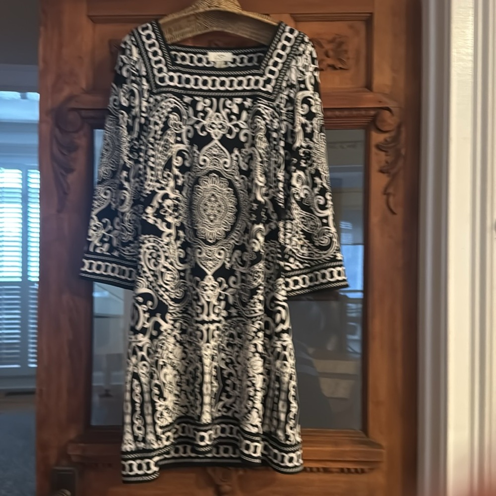 ANN TAYLOR DRESS - Picture 4 of 6